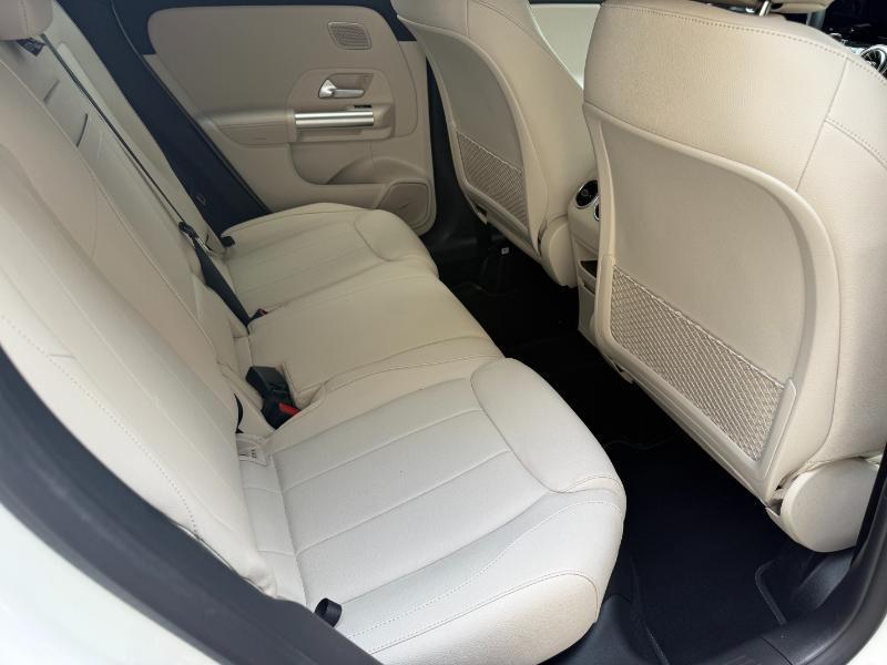 Mercedes-Benz GLA-Class  2025