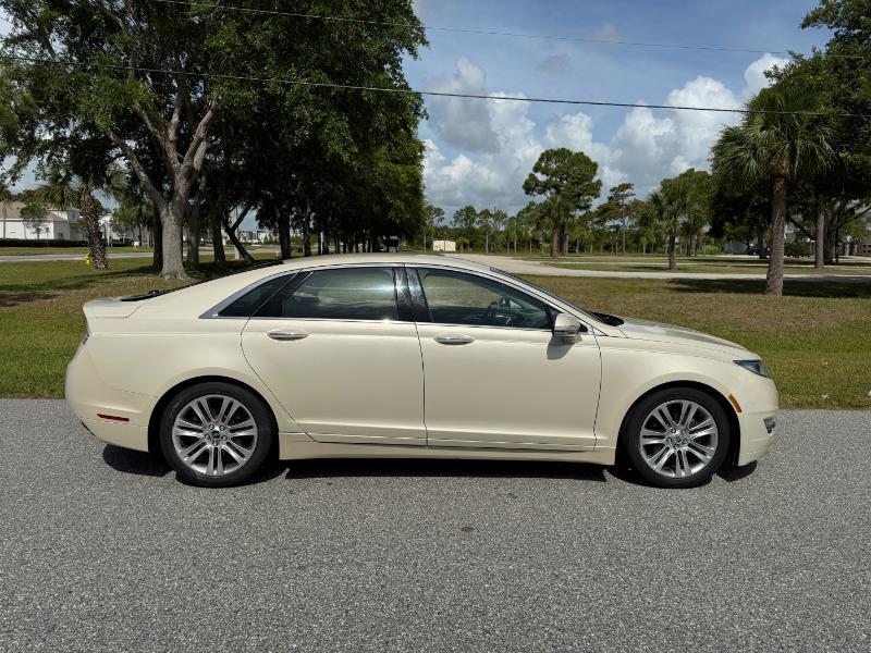 Lincoln MKZ Hybrid  2015