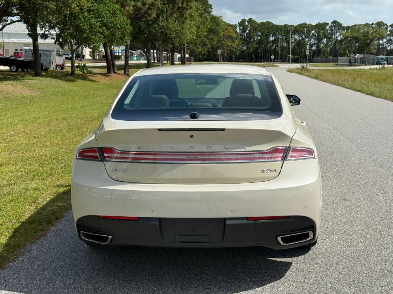 Lincoln MKZ Hybrid  2015