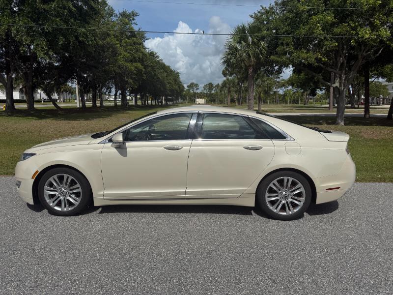 Lincoln MKZ Hybrid  2015