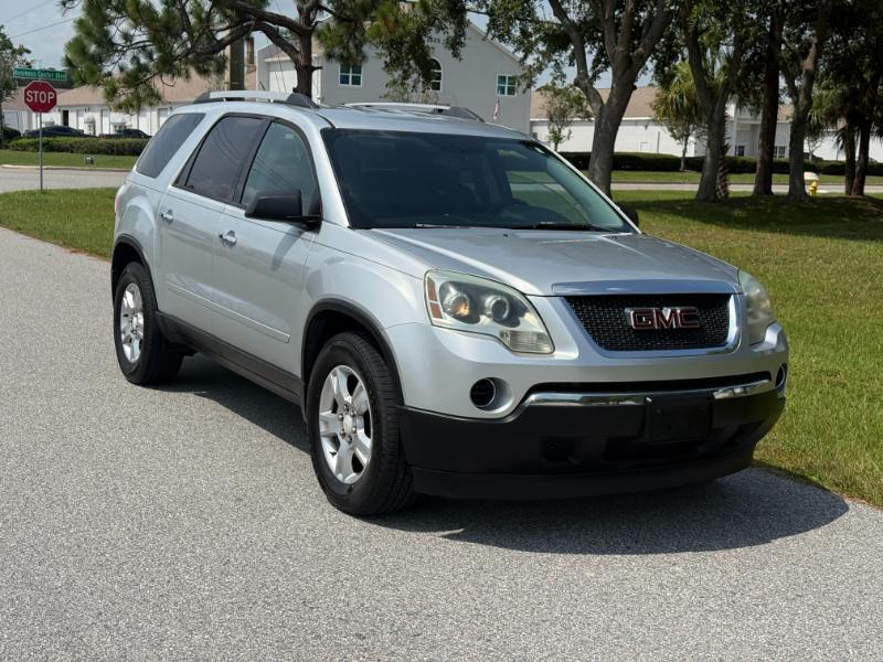 2011 GMC Acadia Extra Clean, Well Maintained, 3rd Row Family SUV