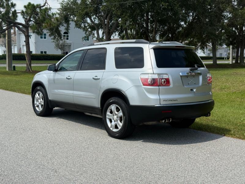 GMC Acadia  2011