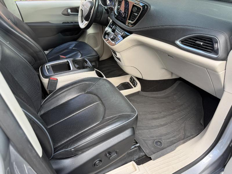 Chrysler Pacifica  2018
