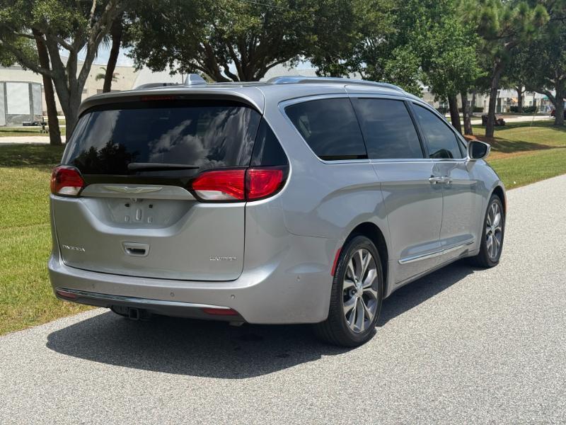 Chrysler Pacifica  2018