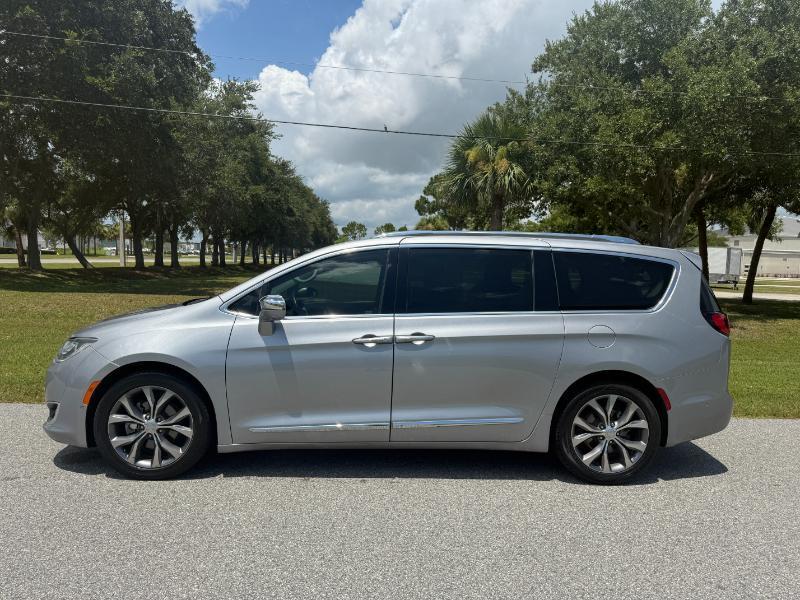 Chrysler Pacifica  2018