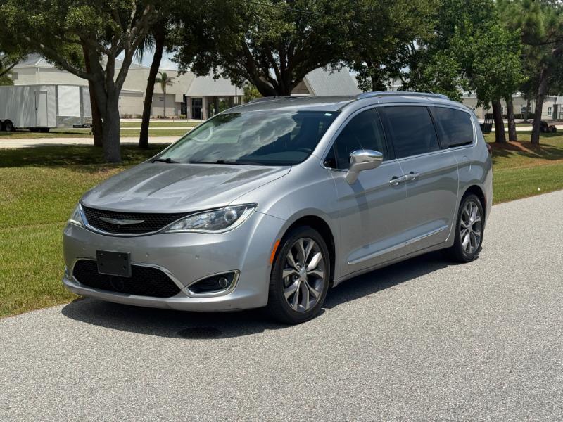 Chrysler Pacifica  2018