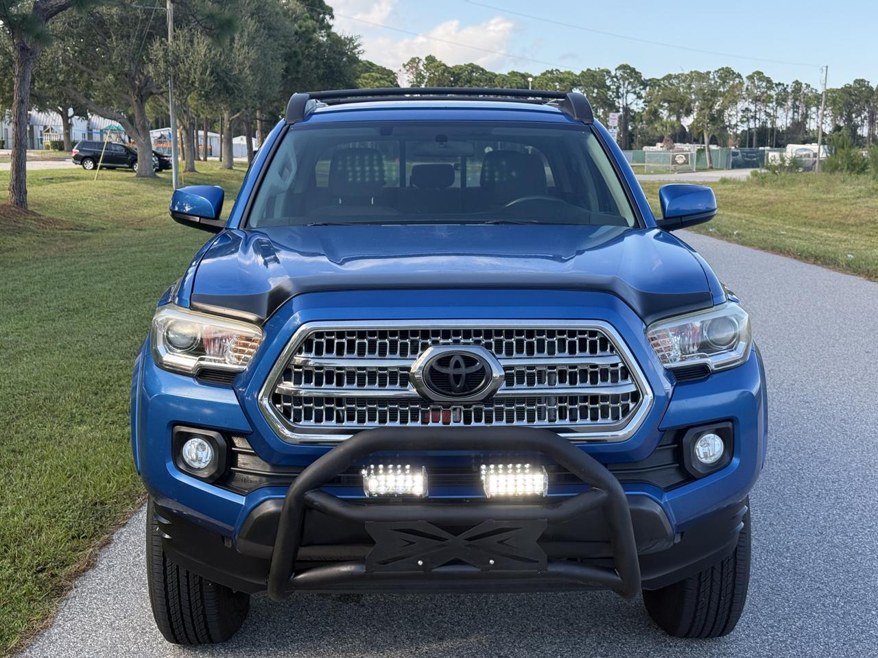 Toyota Tacoma  2016