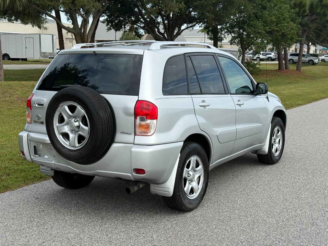 Toyota RAV4  2003