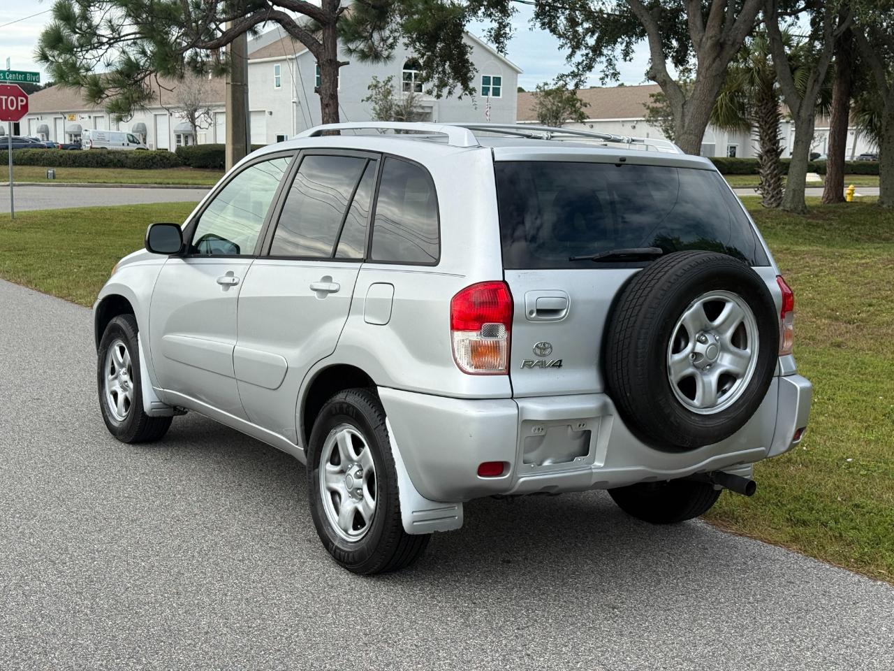 Toyota RAV4  2003