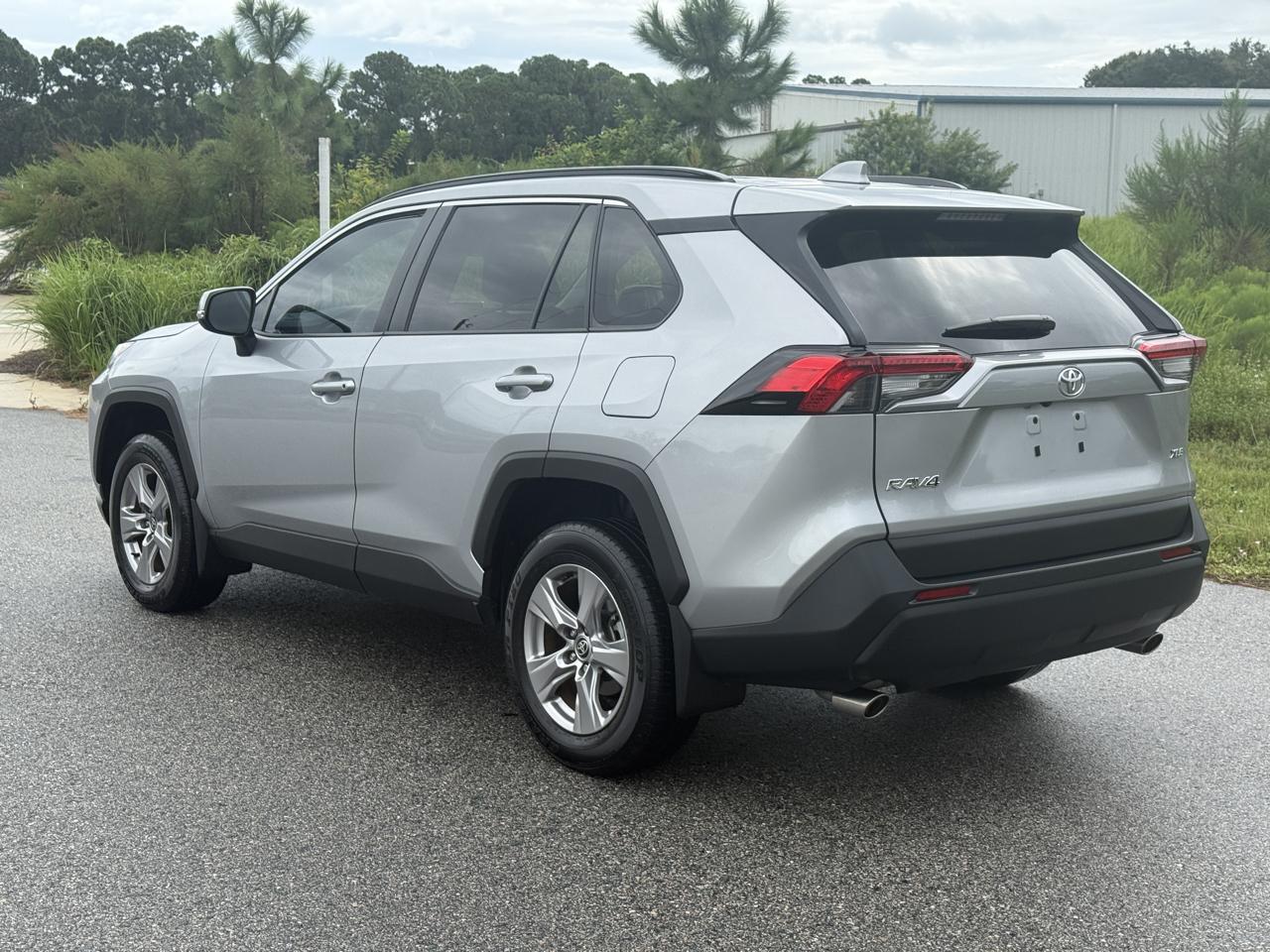 Toyota RAV4  2025