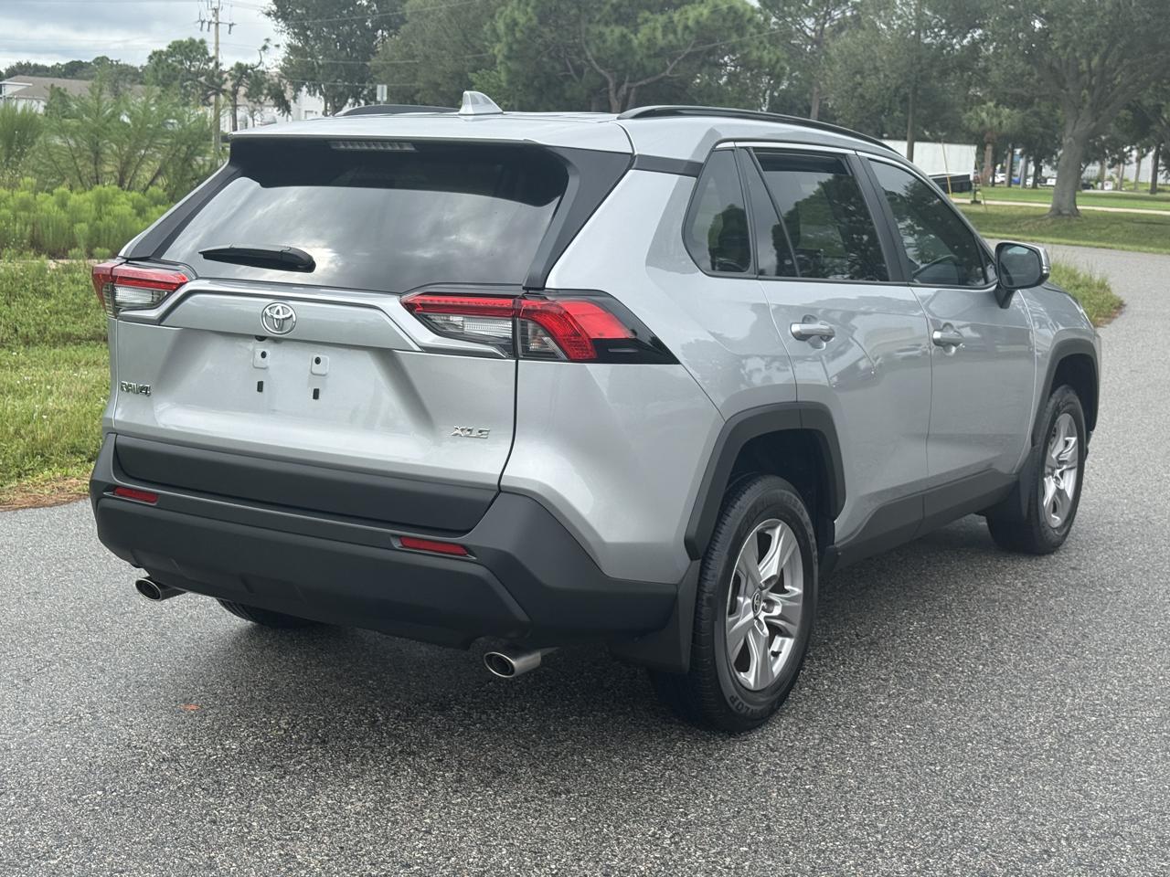 Toyota RAV4  2025