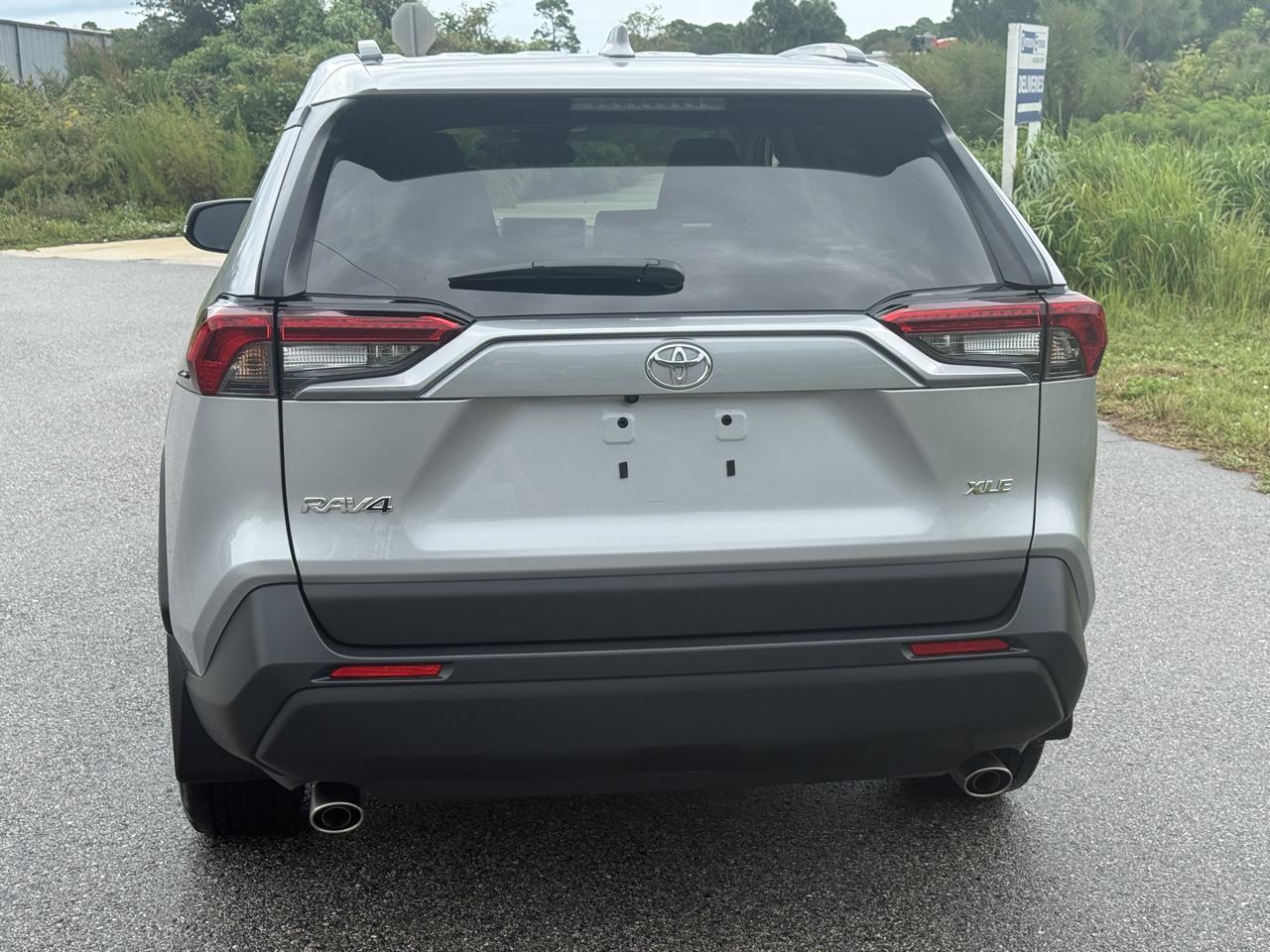 Toyota RAV4  2025