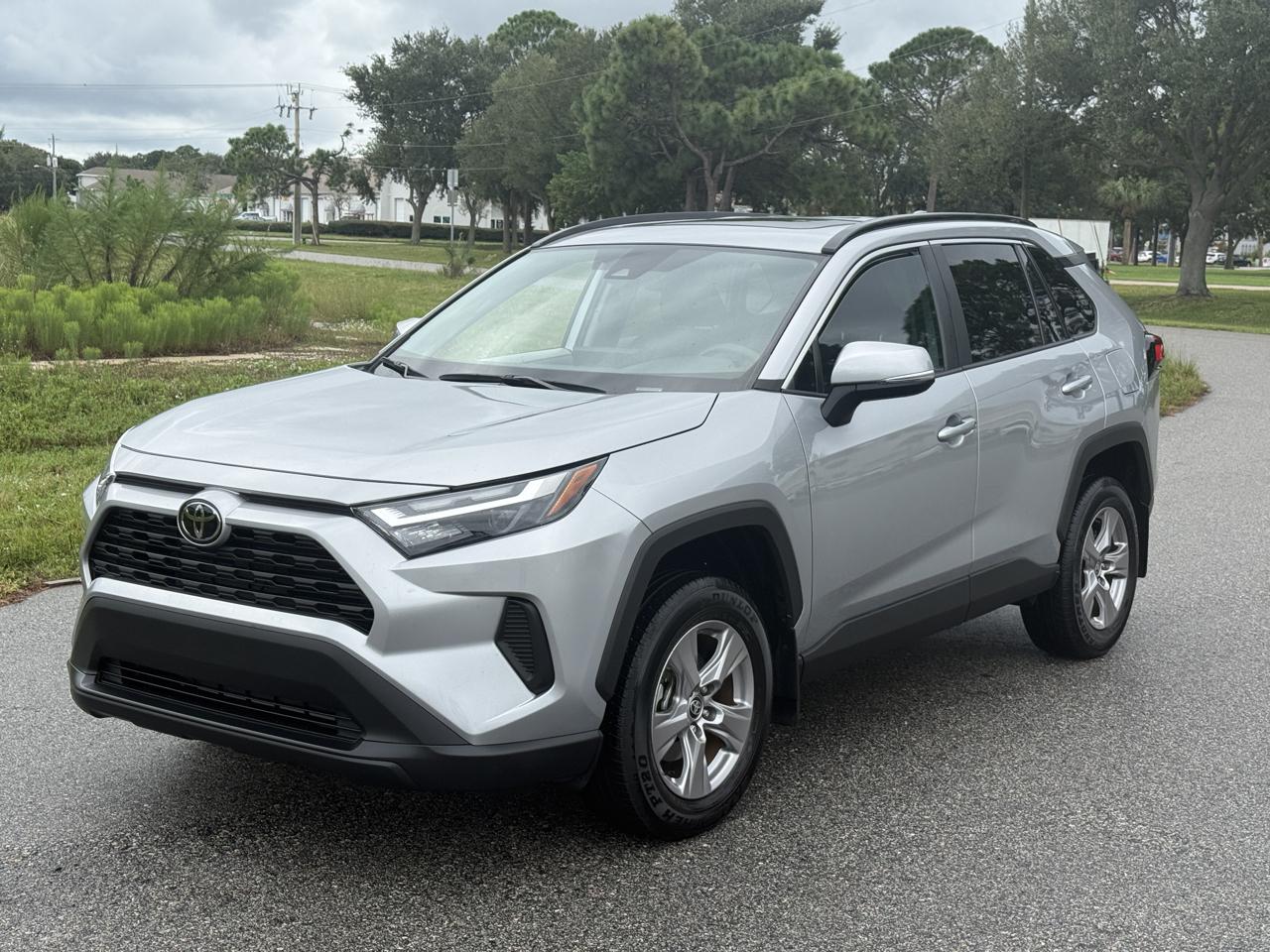 Toyota RAV4  2025