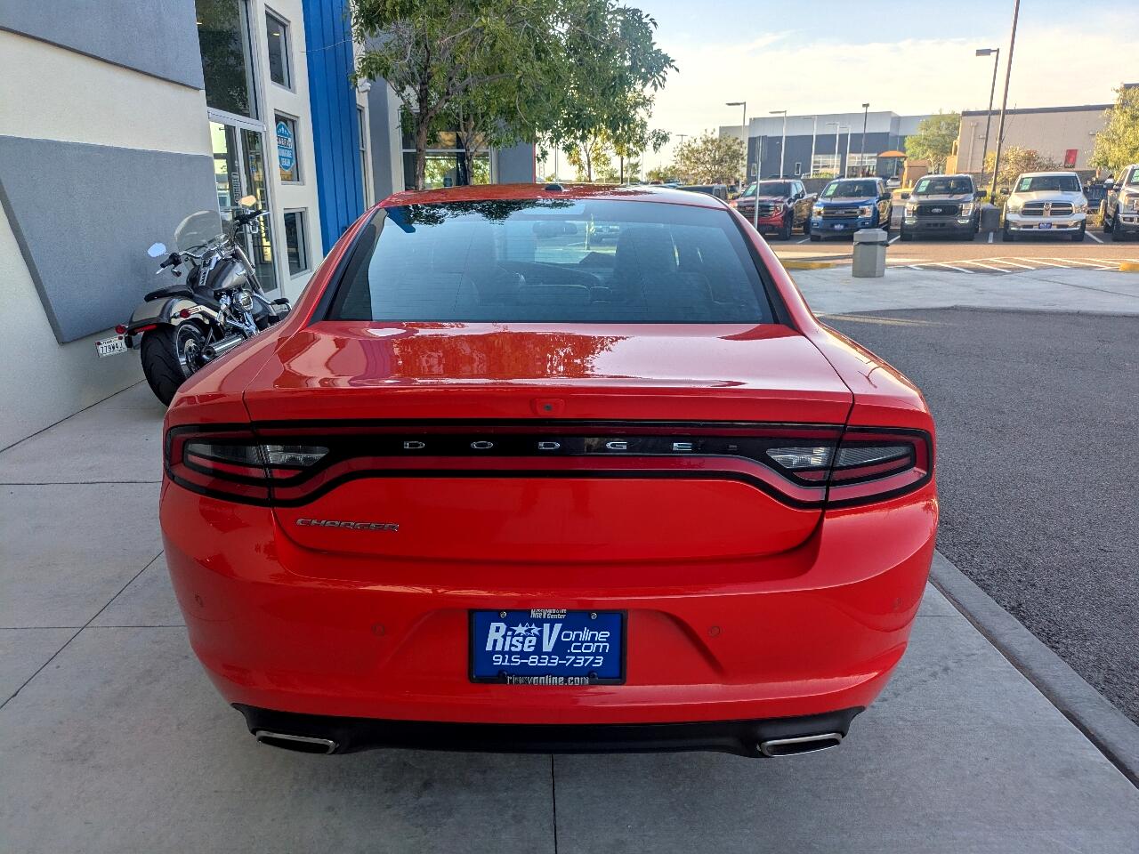 2021 Dodge Charger SXT photo 3