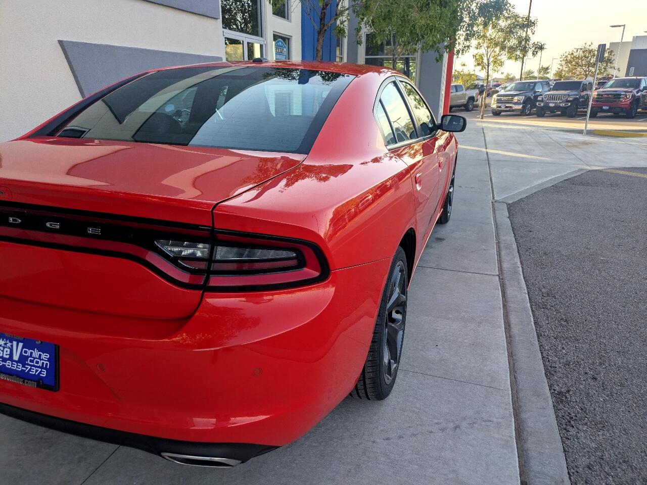 2021 Dodge Charger SXT photo 4