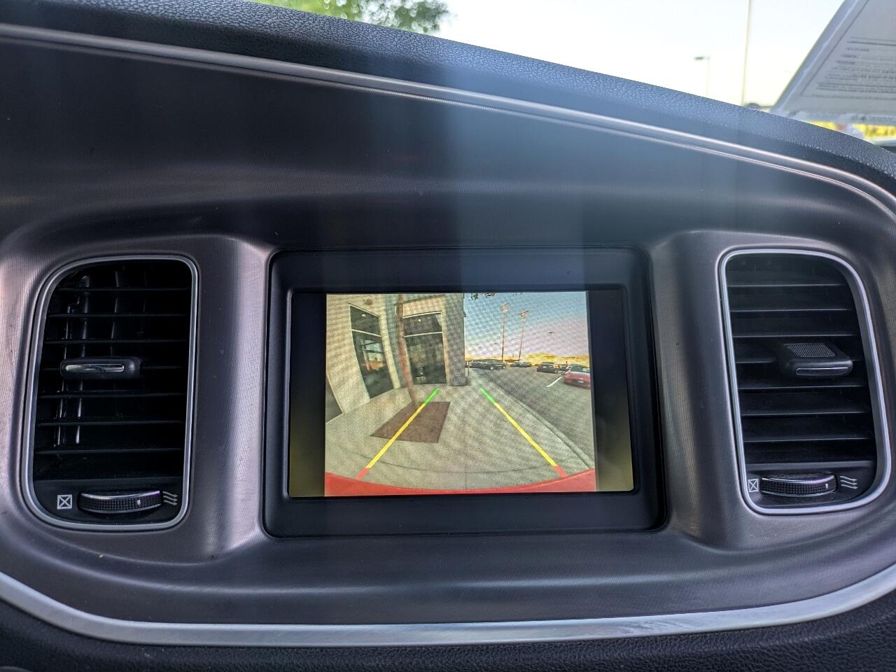 2021 Dodge Charger SXT photo 8