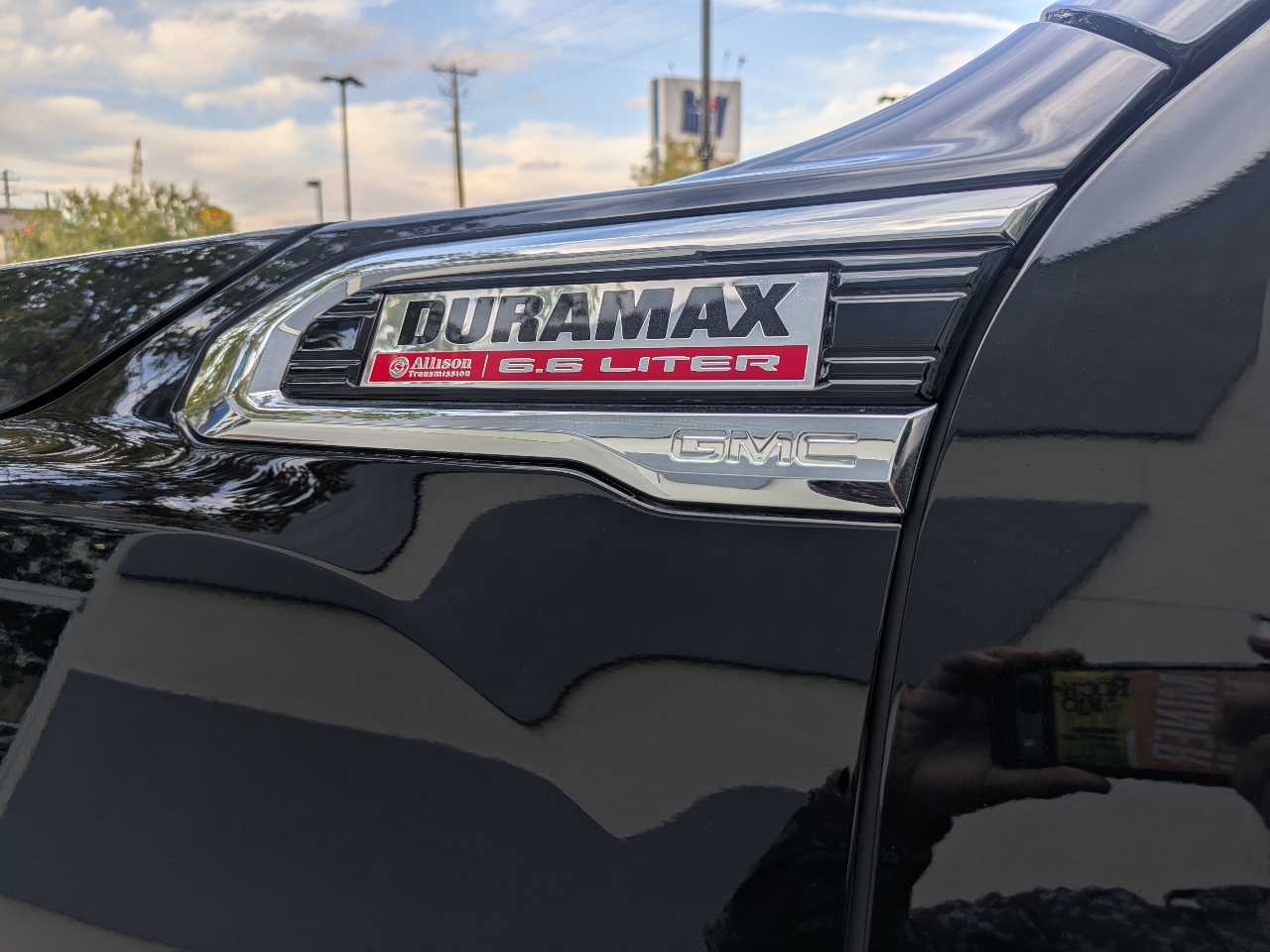 GMC Sierra 2500HD Denali Crew Cab 4WD SB 2022 GMC Sierra 2500HD Denali Crew Cab 4WD SB 2022