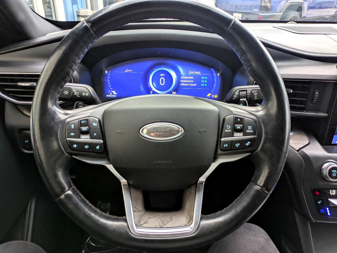 2020 Ford Explorer Platinum photo 6