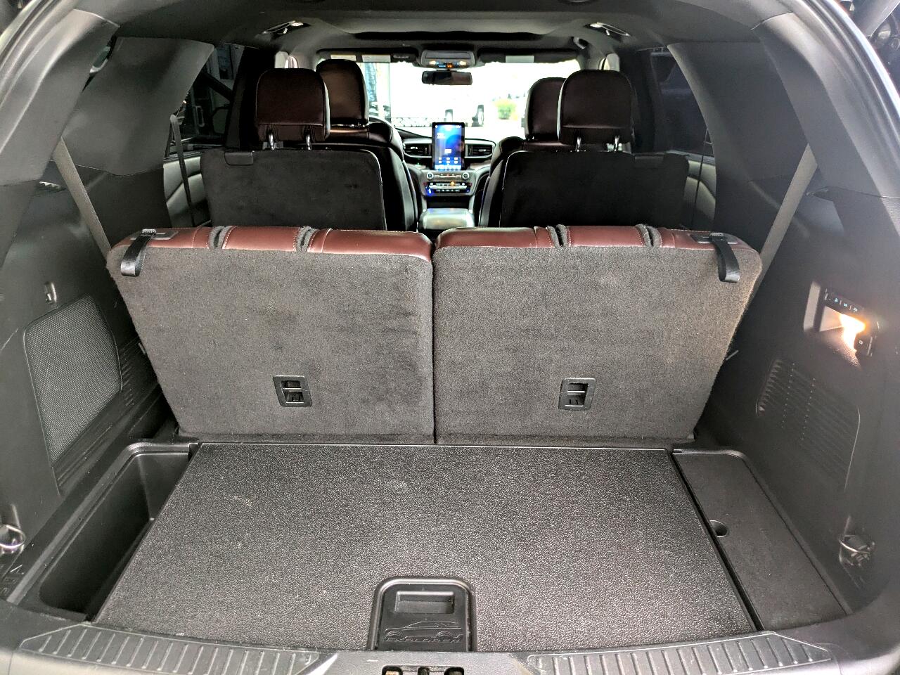 2020 Ford Explorer Platinum photo 14