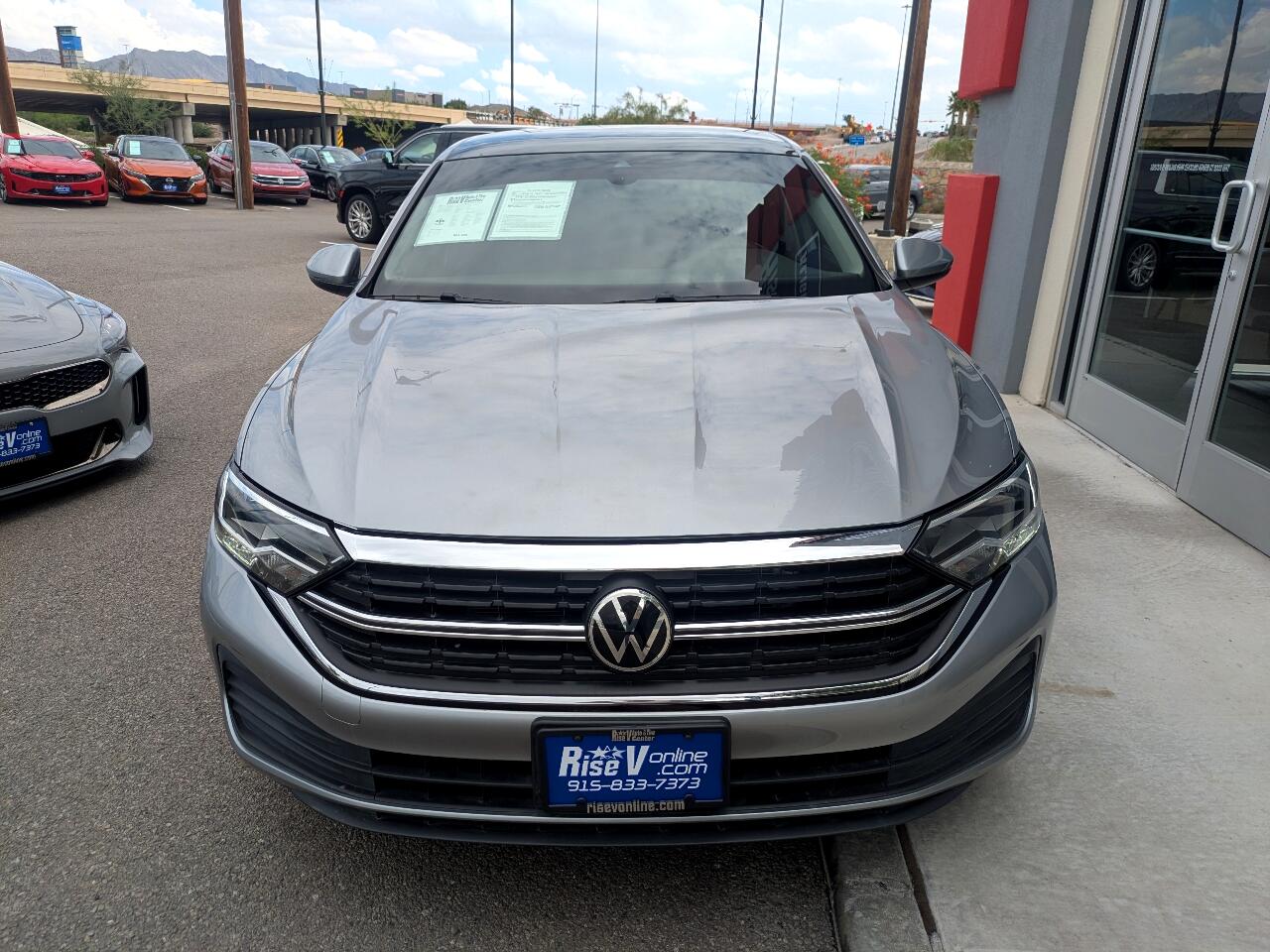 2023 Volkswagen Jetta SE photo 2