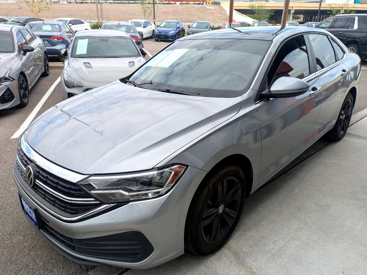 2023 Volkswagen Jetta SE photo 3