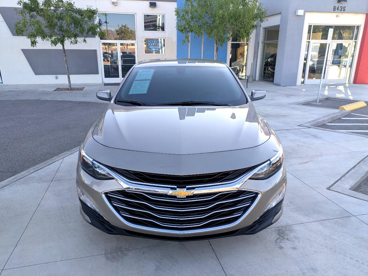 2022 Chevrolet Malibu 1LT photo 2