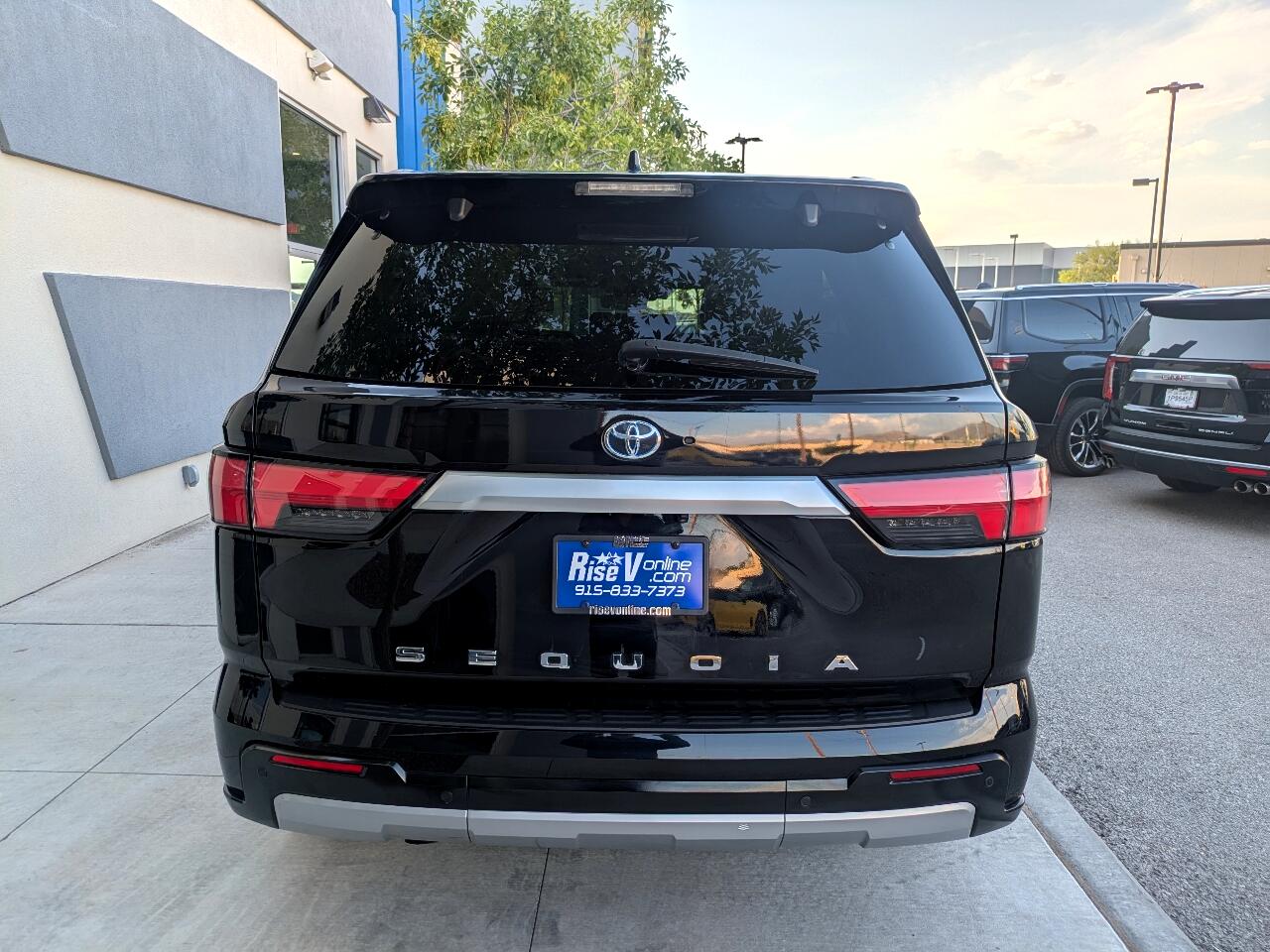 Toyota Sequoia Capstone 4D SUV 4WD 2023 Toyota Sequoia Capstone 4D SUV 4WD 2023