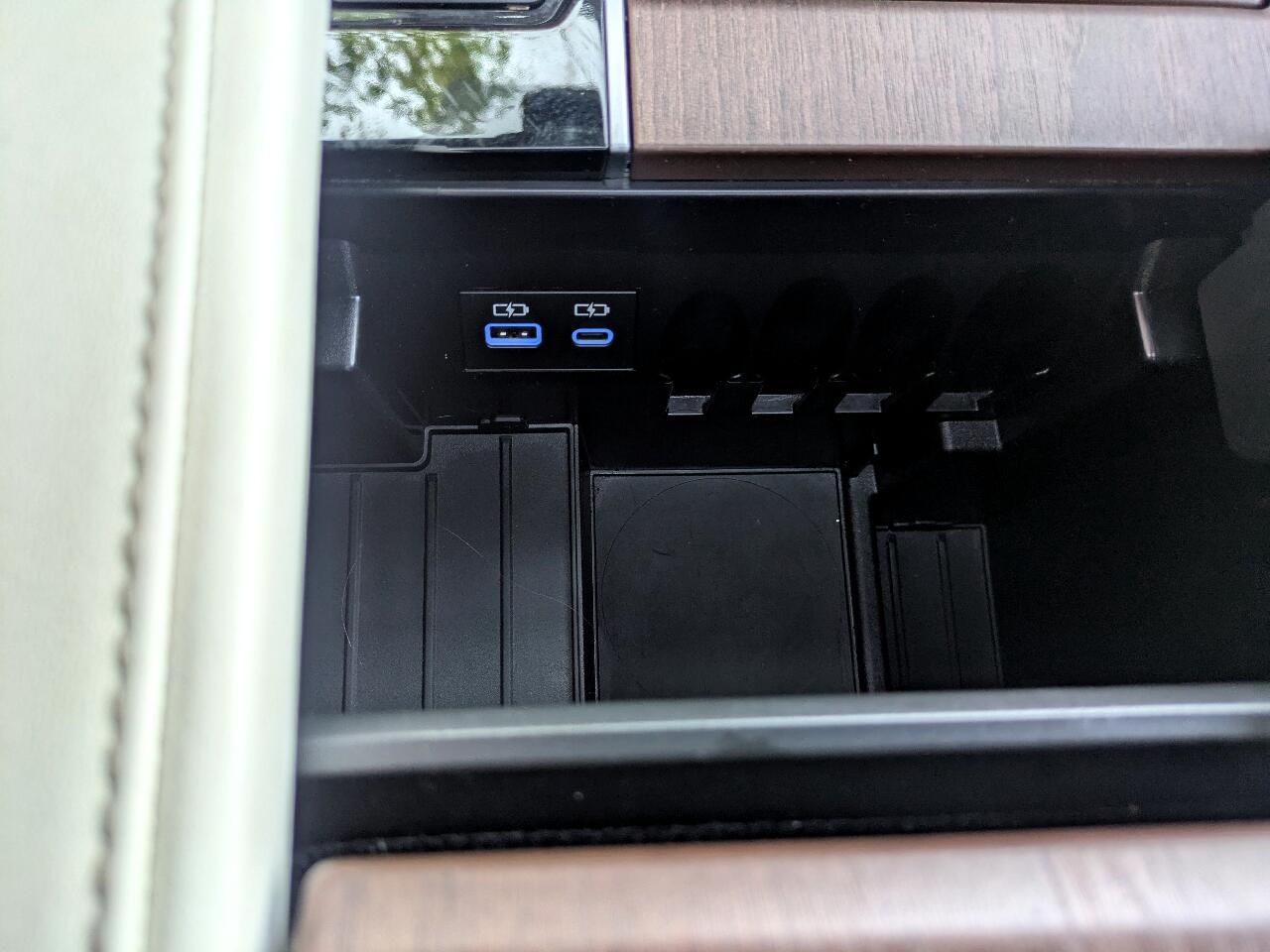 Toyota Sequoia Capstone 4D SUV 4WD 2023 Toyota Sequoia Capstone 4D SUV 4WD 2023