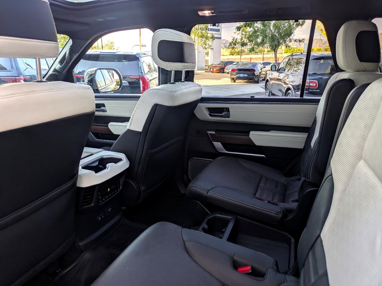 Toyota Sequoia Capstone 4D SUV 4WD 2023 Toyota Sequoia Capstone 4D SUV 4WD 2023