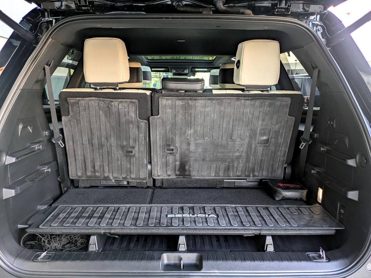 Toyota Sequoia Capstone 4D SUV 4WD 2023 Toyota Sequoia Capstone 4D SUV 4WD 2023