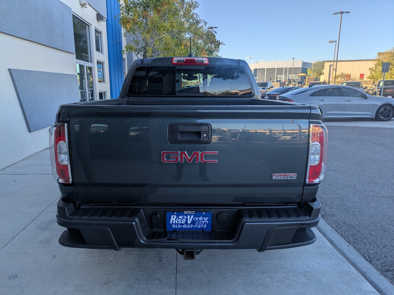 GMC Canyon SLE Crew Cab 2WD Long Box 2016 GMC Canyon SLE Crew Cab 2WD Long Box 2016