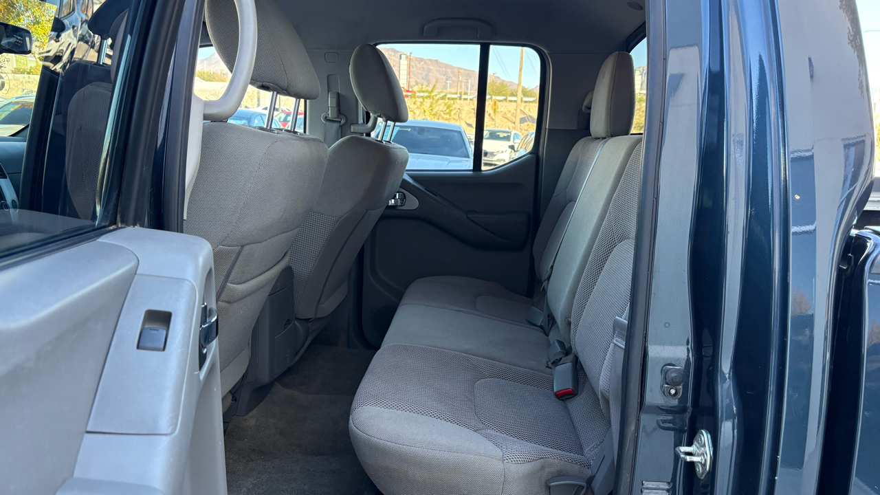 Nissan Frontier SV 2018