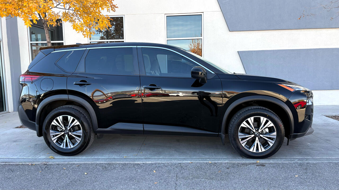 Nissan Rogue SV 2023