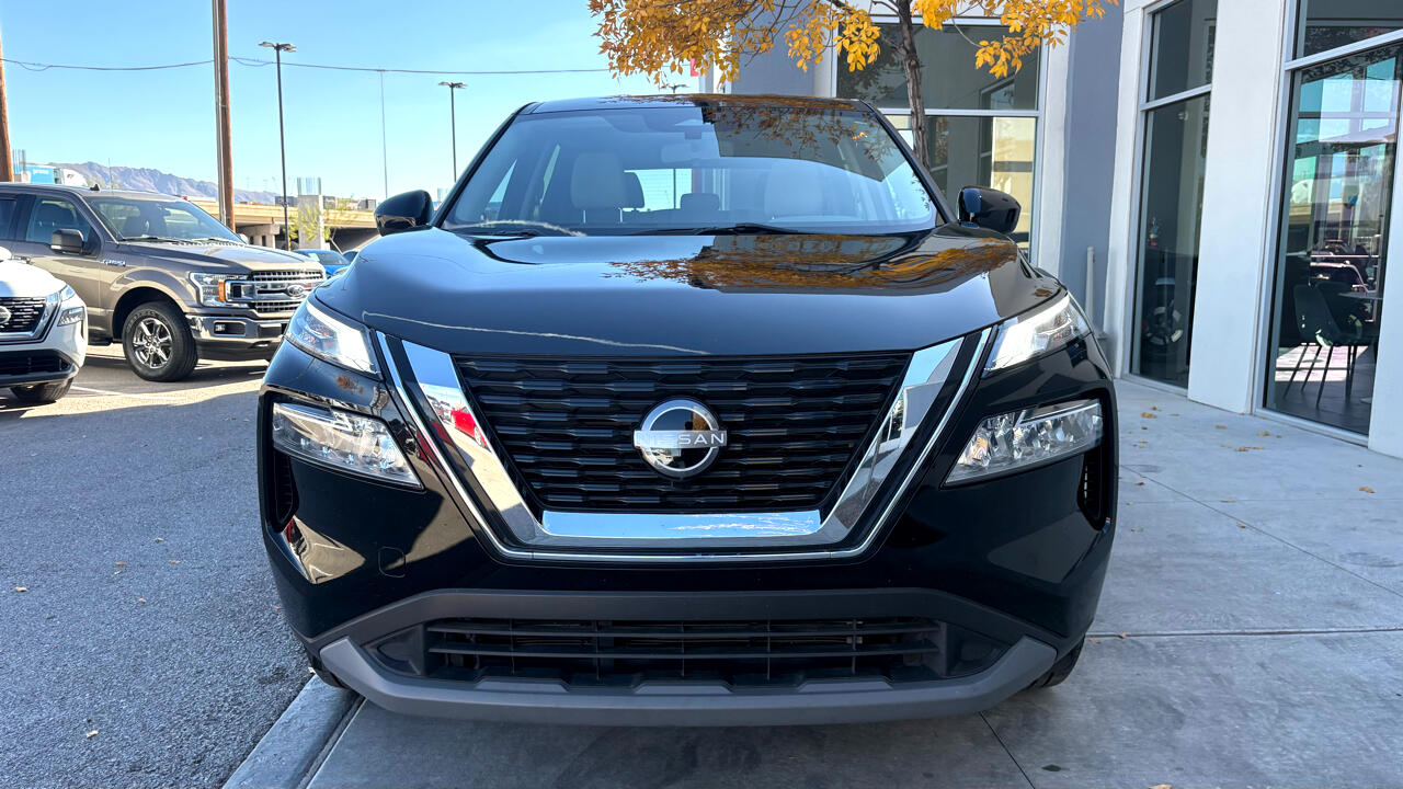 Nissan Rogue SV 2023