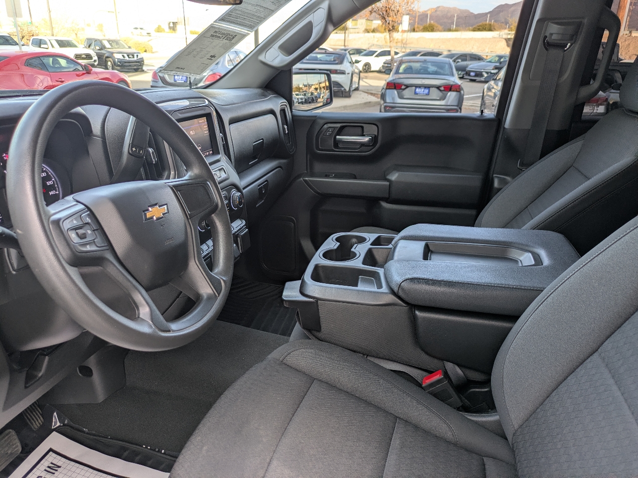 Chevrolet Silverado 1500 Custom Crew Cab 2WD 2024