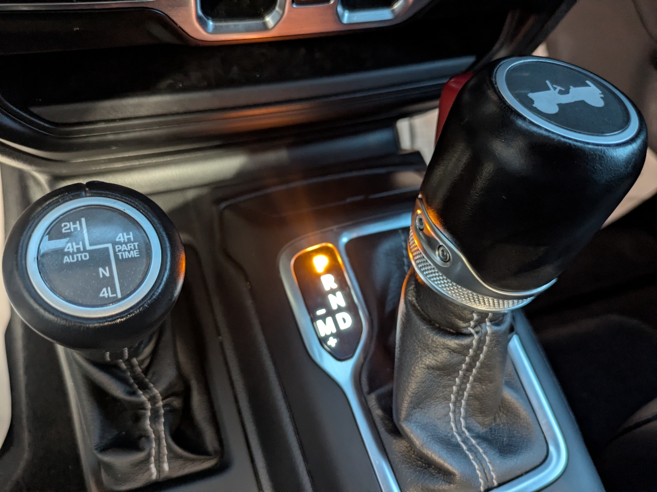 Jeep Wrangler 4xe Unlimited Sahara 2021