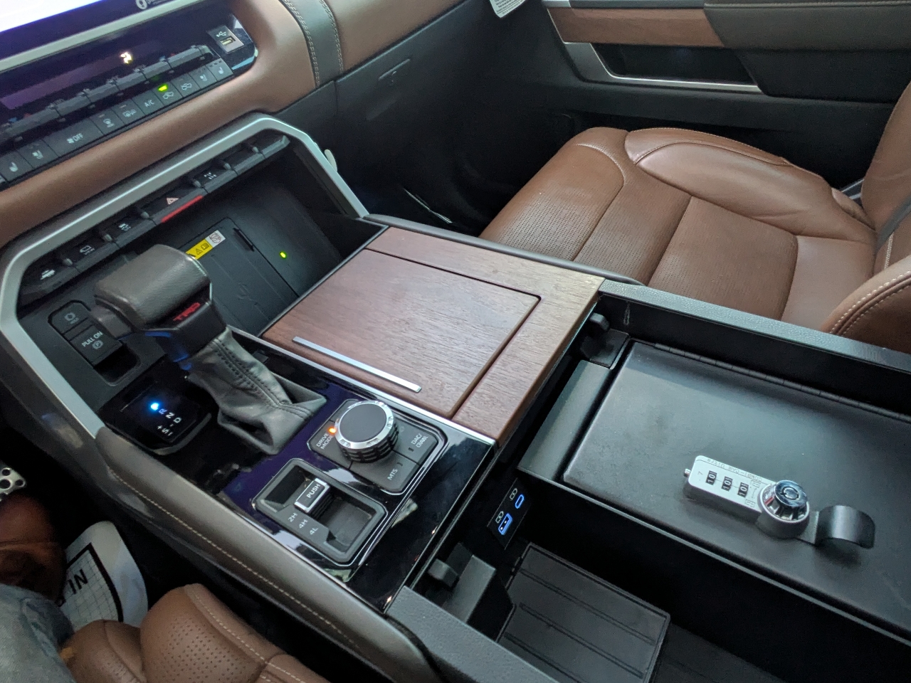 Toyota Tundra 1794 CrewMax 4WD 2023