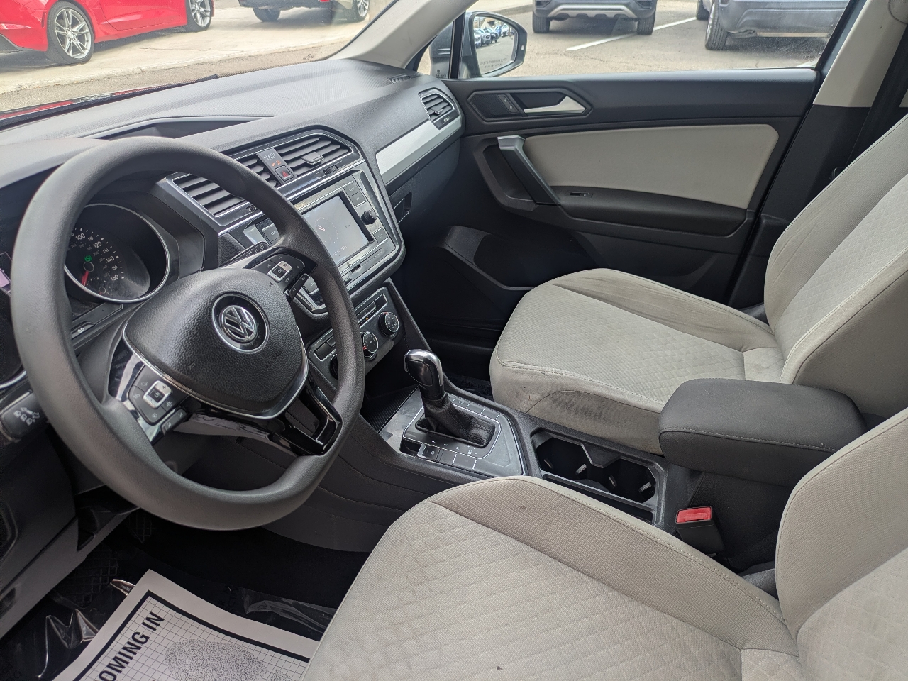 Volkswagen Tiguan S 2019