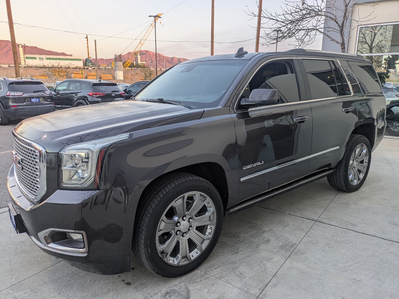 GMC Yukon Denali 4WD 2017