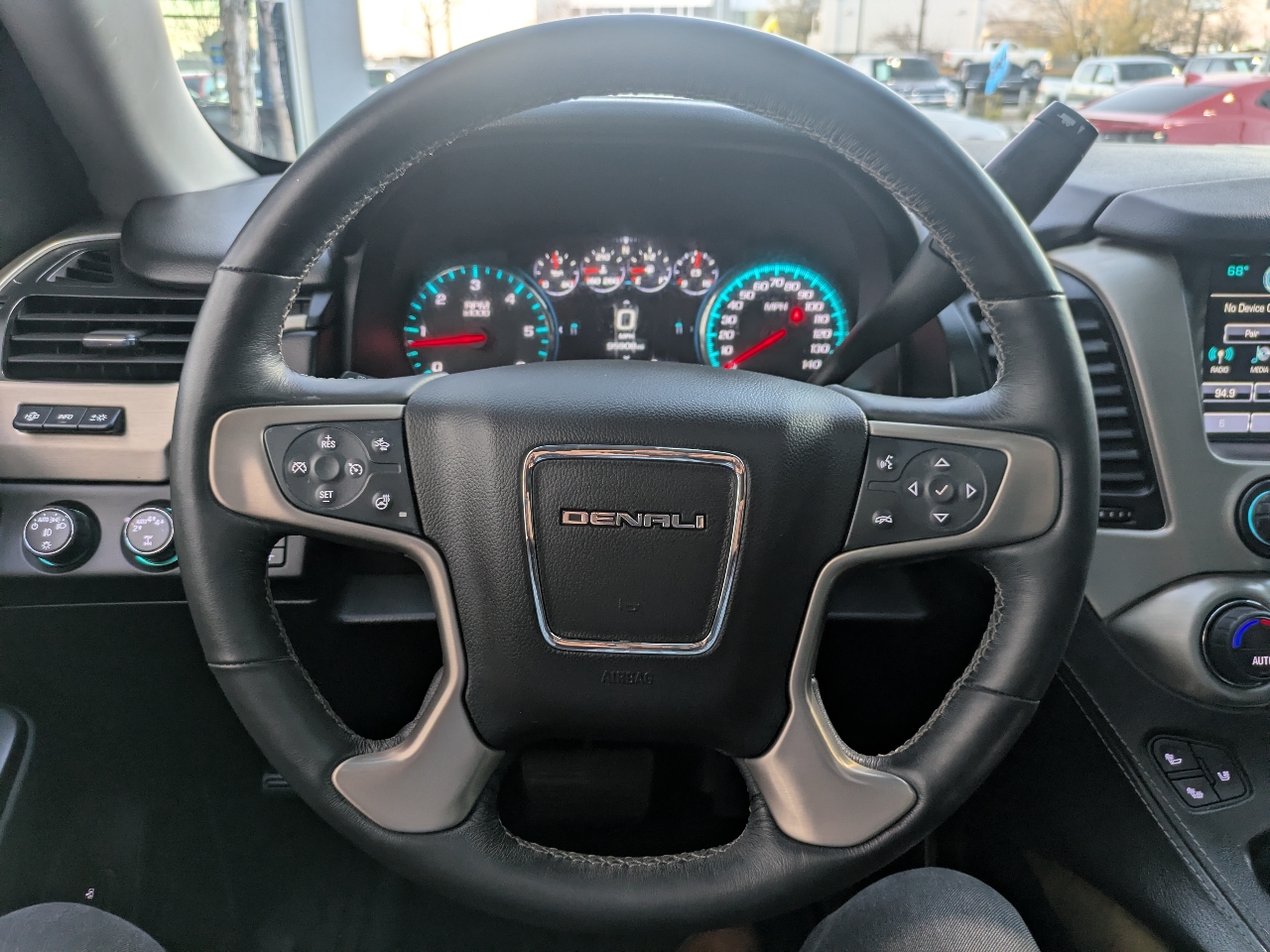 GMC Yukon Denali 4WD 2017