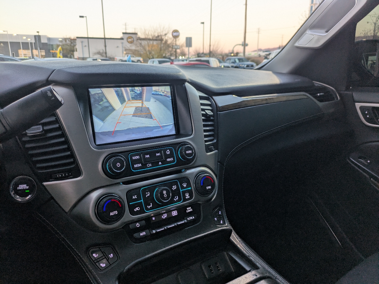 GMC Yukon Denali 4WD 2017