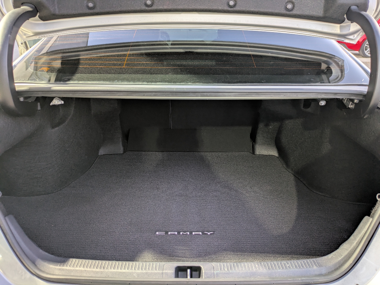 Toyota Camry SE 2023