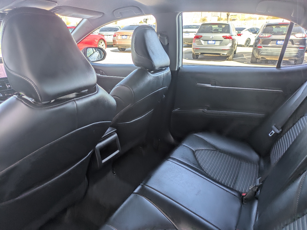 Toyota Camry SE 2023