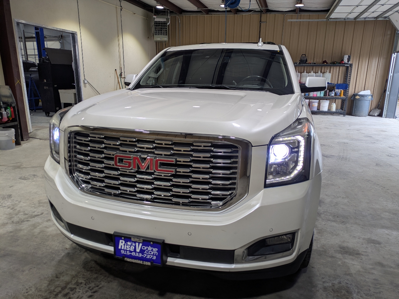 GMC Yukon Denali 4WD 2018