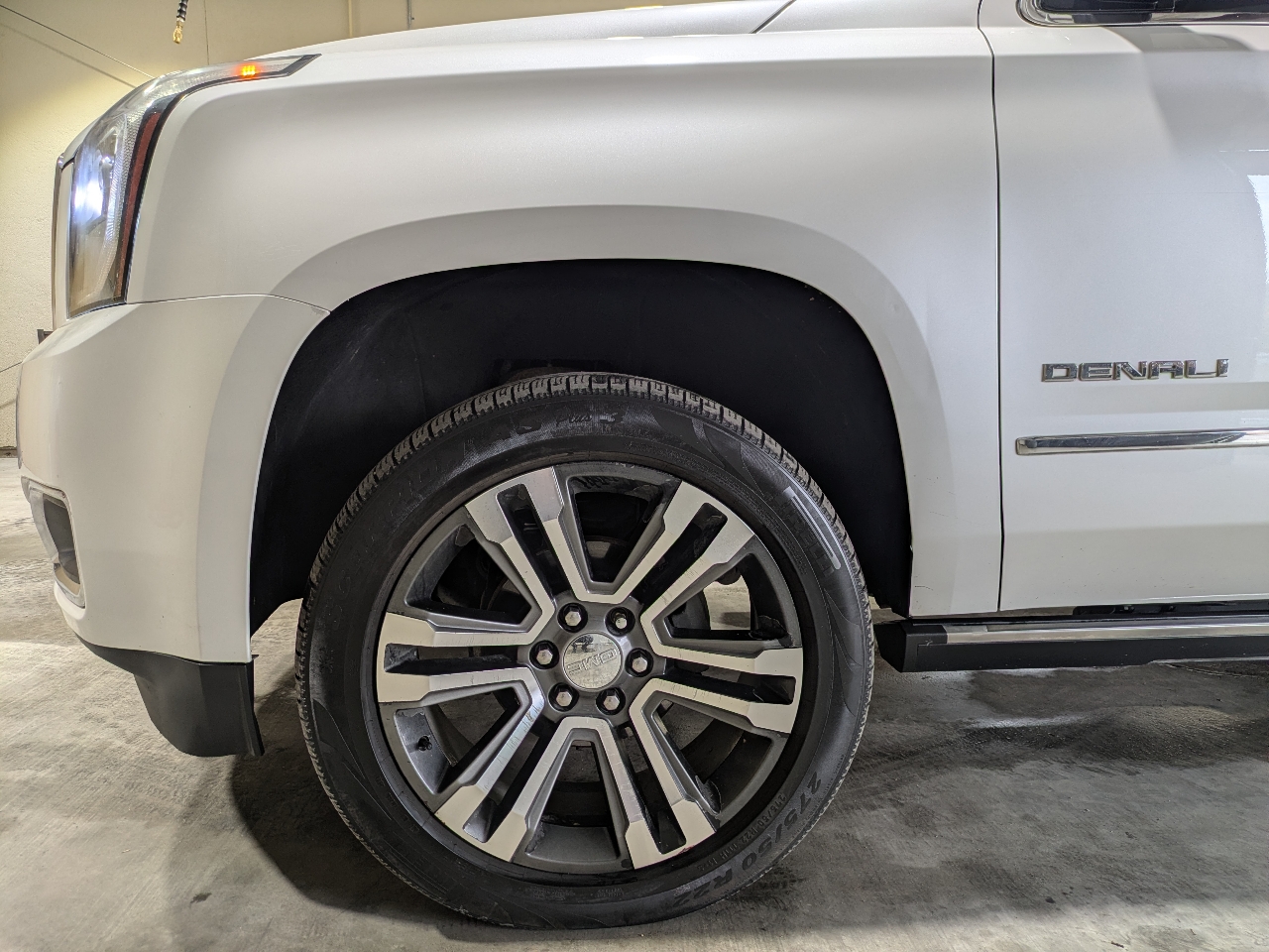 GMC Yukon Denali 4WD 2018