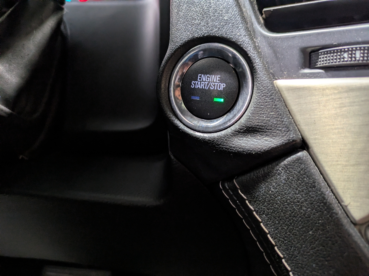 GMC Yukon Denali 4WD 2018