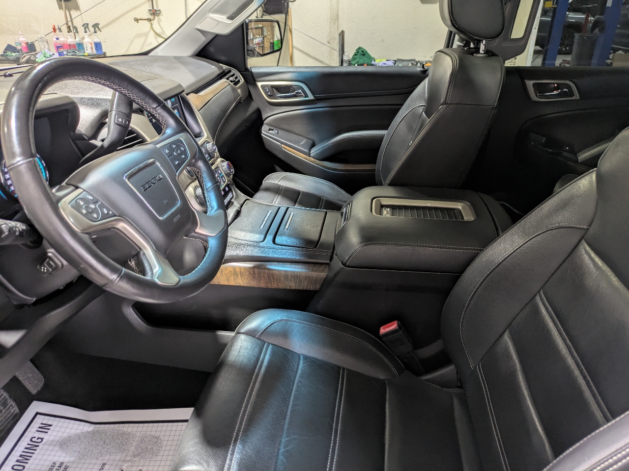 GMC Yukon Denali 4WD 2018