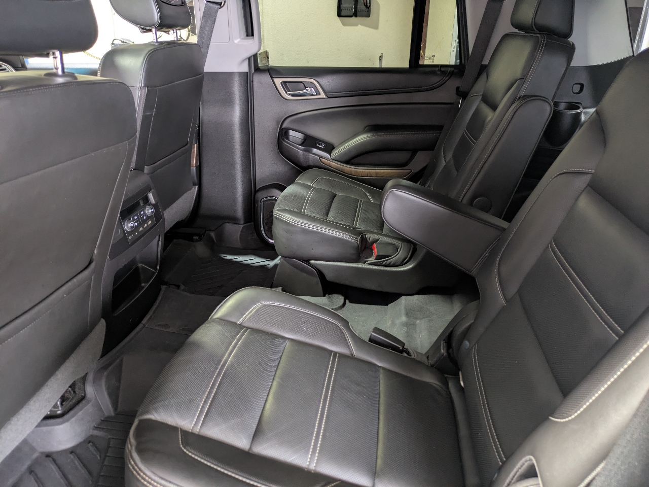 GMC Yukon Denali 4WD 2018