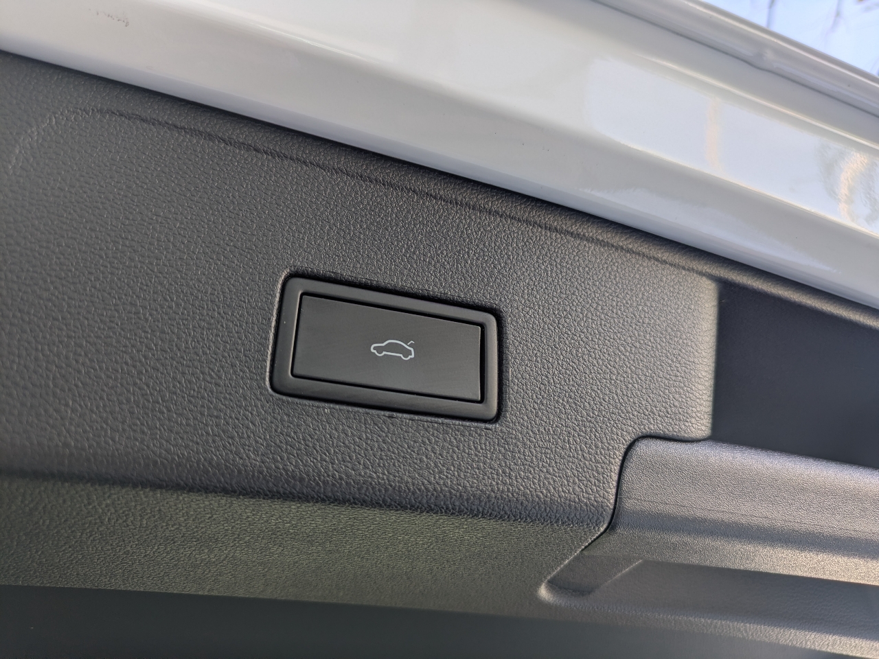 Volkswagen Atlas Cross Sport SE 2023