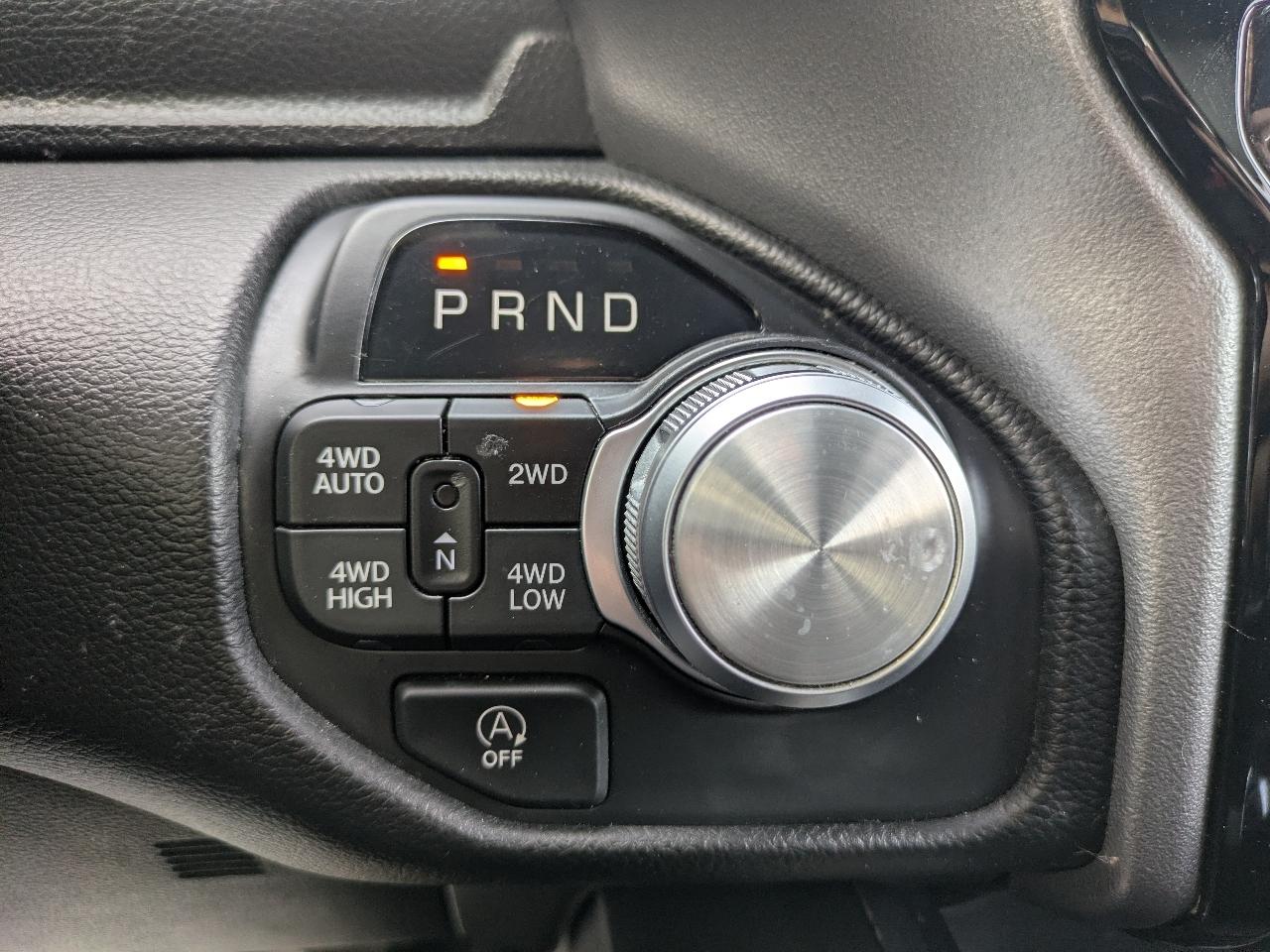 RAM 1500 Laramie Crew Cab SWB 4WD 2025